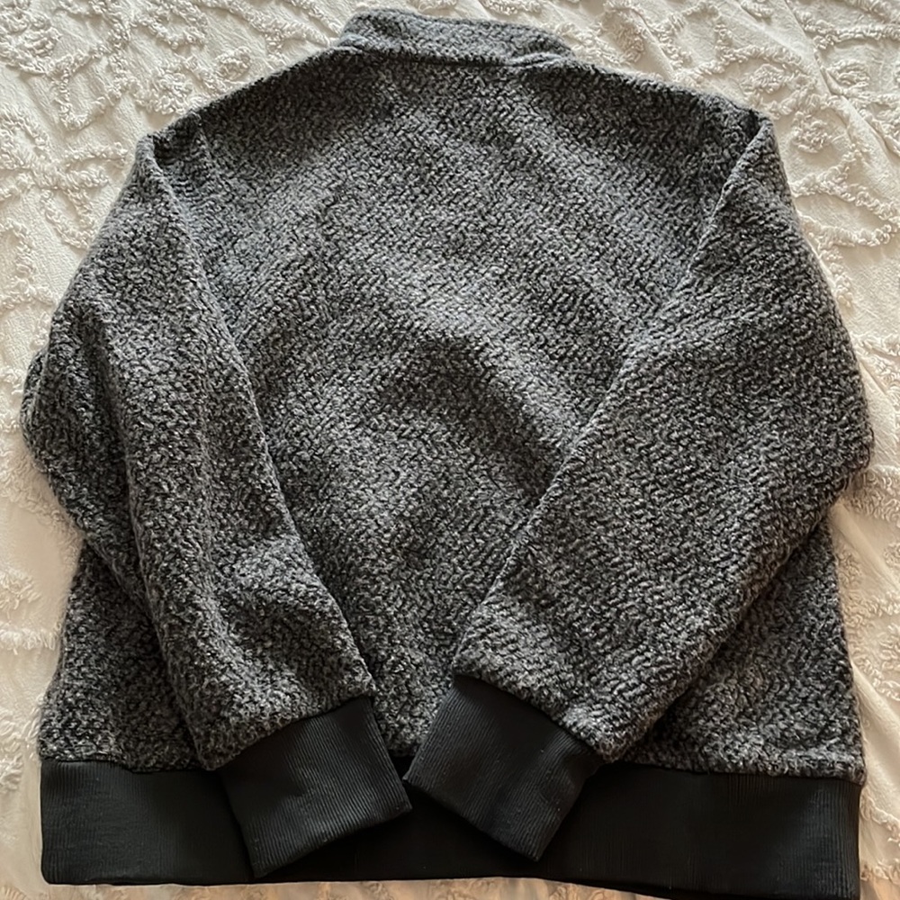 Patagonia Pullover - image 4